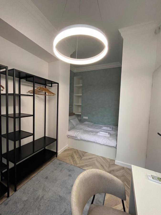 Central Gallery Apartment Дебрецен Екстер'єр фото