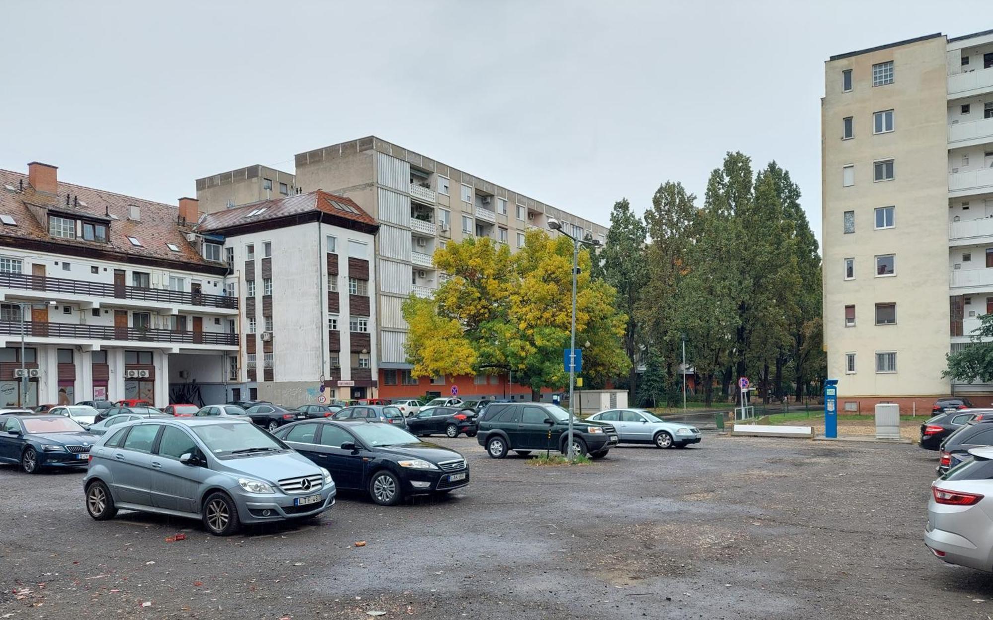 Central Gallery Apartment Дебрецен Екстер'єр фото